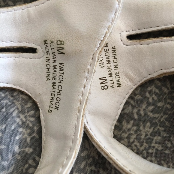 White and gold strapped sandals - Picture 2 of 2